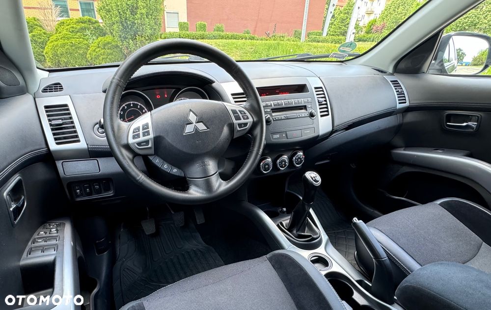 Mitsubishi Outlander 2.0 2WD Diamant - 18