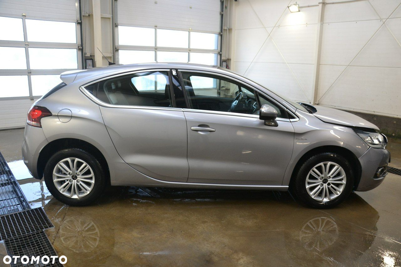 DS Automobiles DS 4 - 8