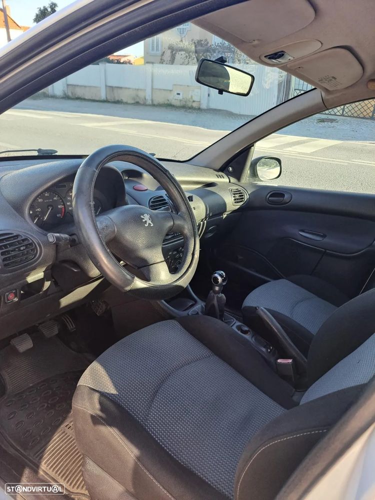 Peugeot 206 1.1 XR - 5