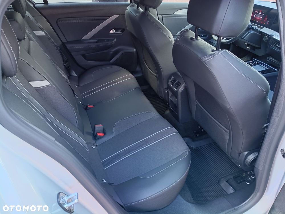 Opel Astra - 9