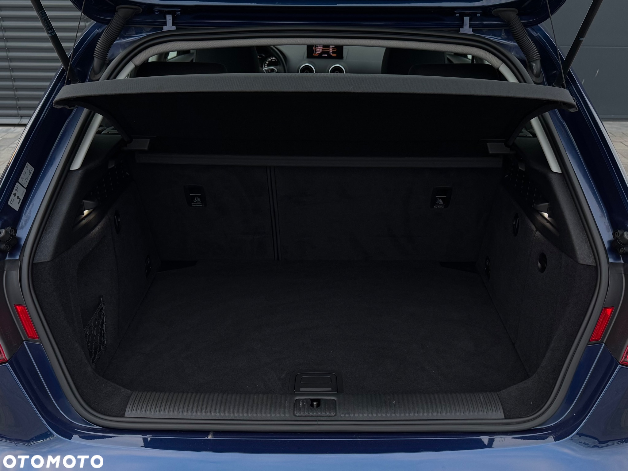 Audi A3 1.6 TDI Limousine Ambition - 36
