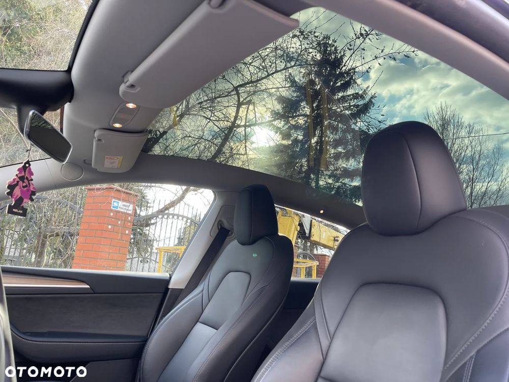 Tesla Model Y Standard - 15