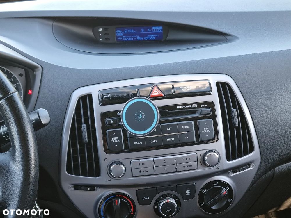 Hyundai i20 - 19