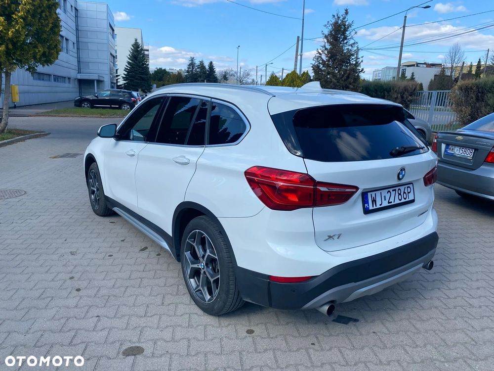 BMW X1 xDrive25i xLine - 4