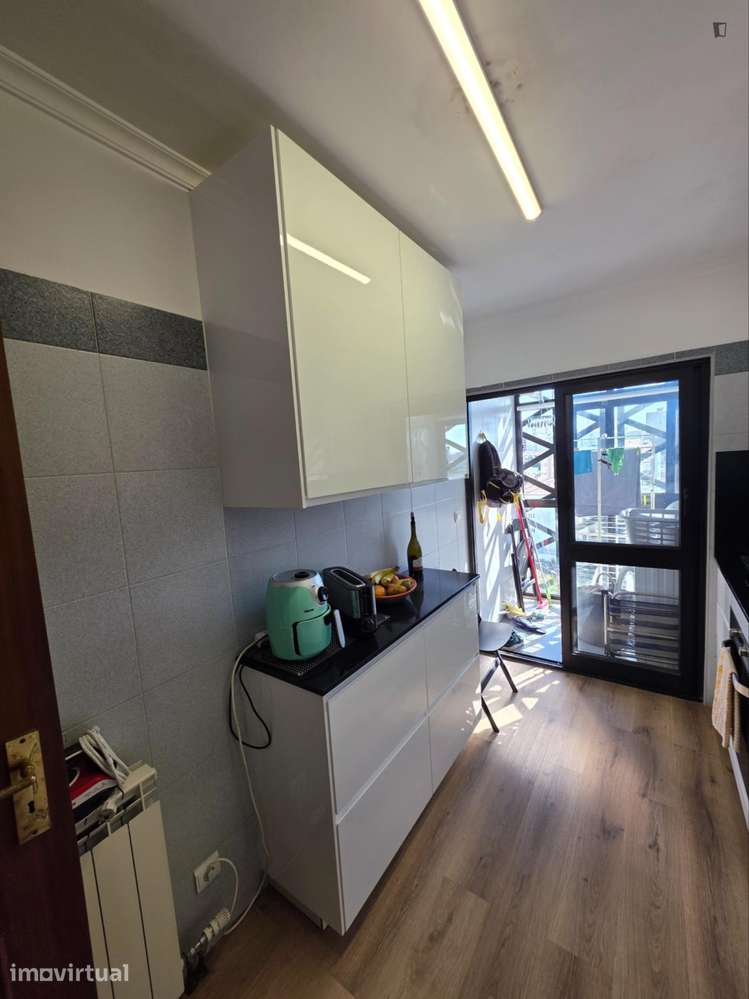 Quarto - localizado em Cedofeita Porto - Grande imagem: 2/10