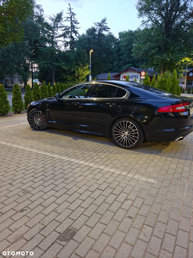 Jaguar XF - 4