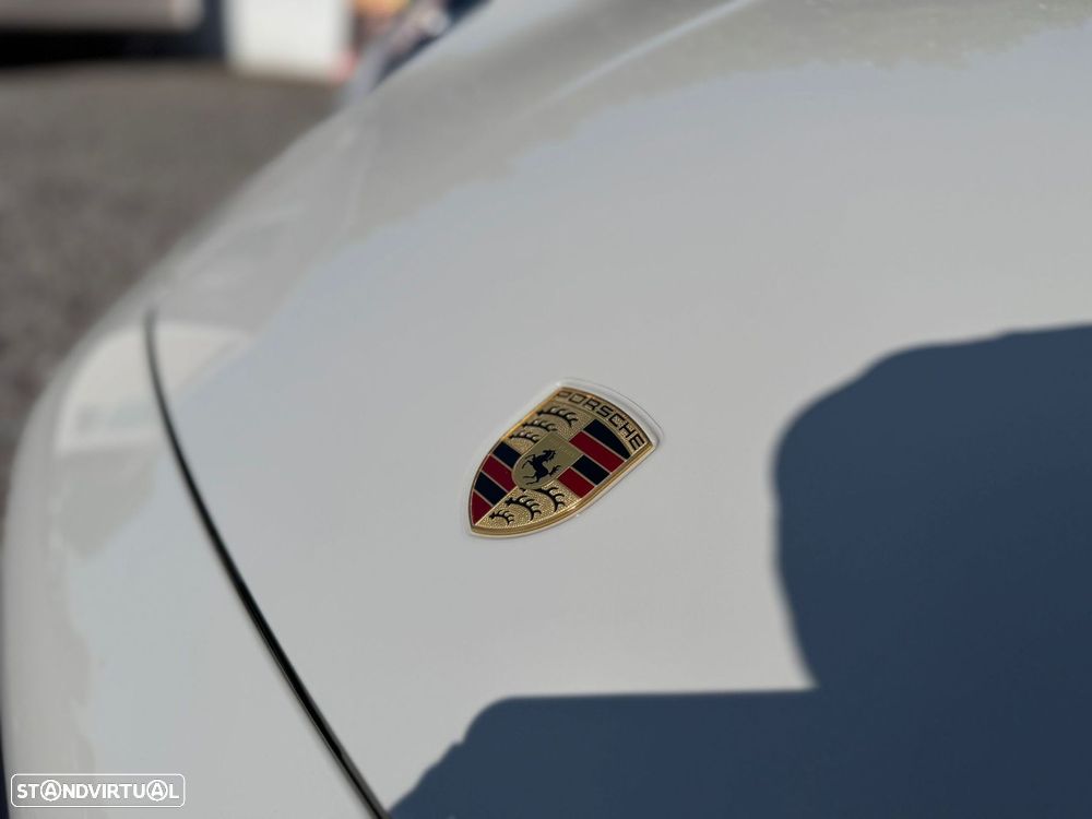 Porsche 911 Série G - 25