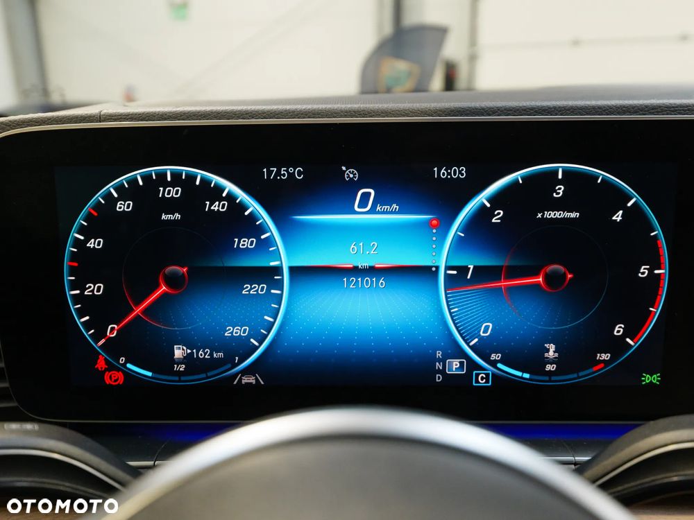 Mercedes-Benz GLE 300 d 4Matic 9G-TRONIC AMG Line - 23