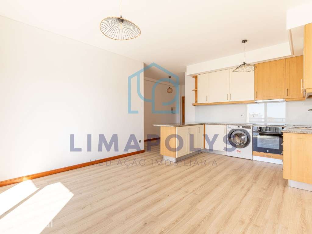 T1 Renovado com Vista Mar - Terraço Privado - Grande imagem: 2/14