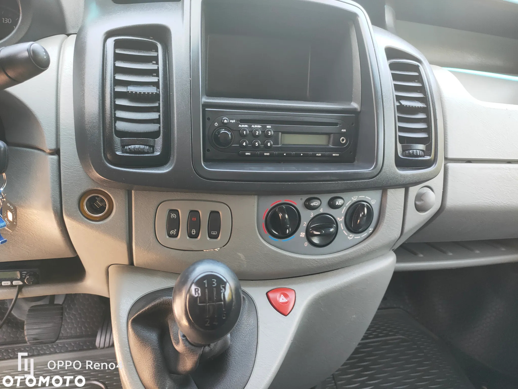 Renault TRAFIC - 21