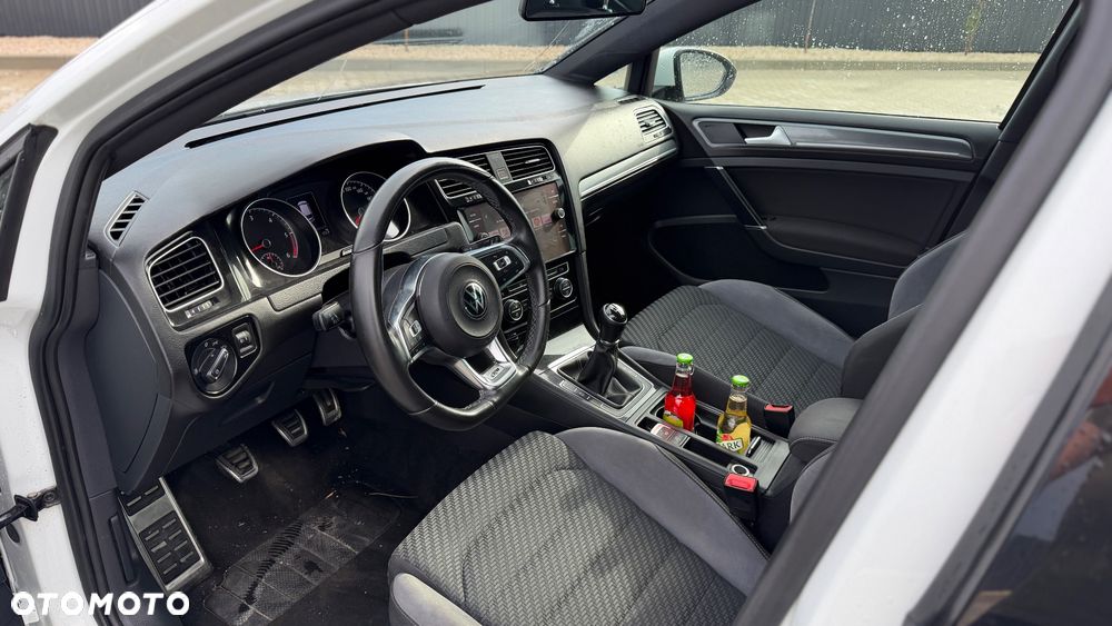 Volkswagen Golf 1.6 TDI BMT Trendline - 30