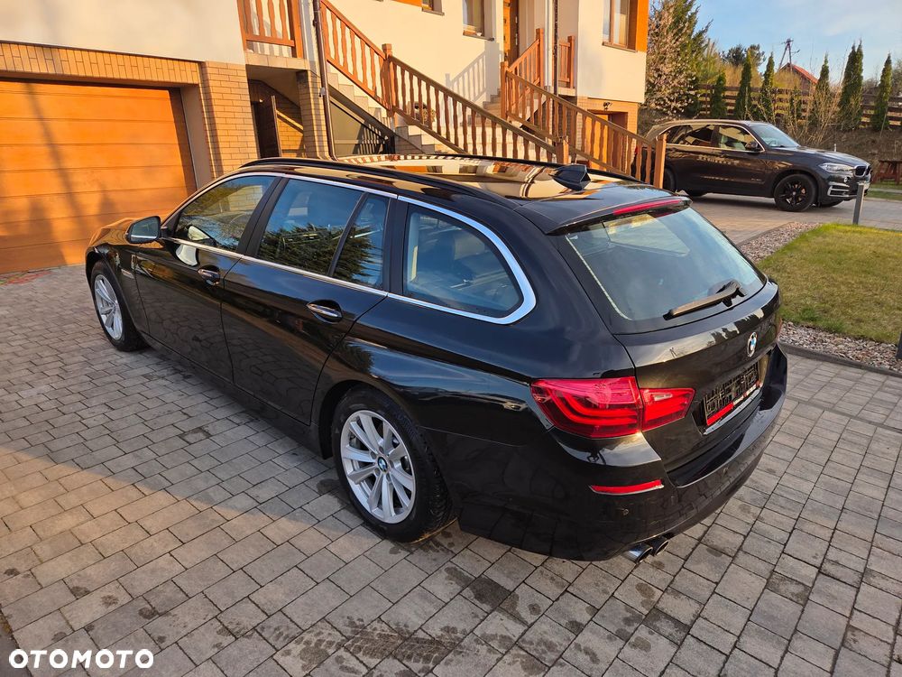BMW Seria 5 520d Sport - 30