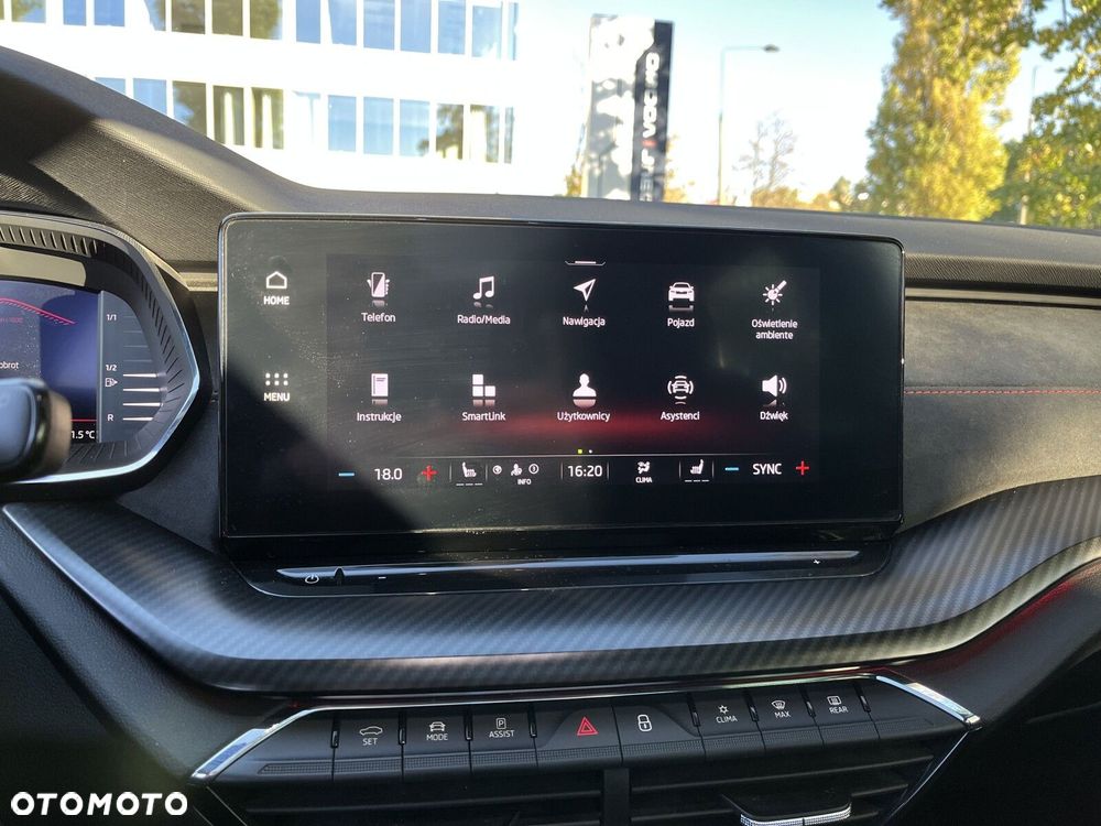 Skoda Octavia 2.0 TDI RS DSG - 17