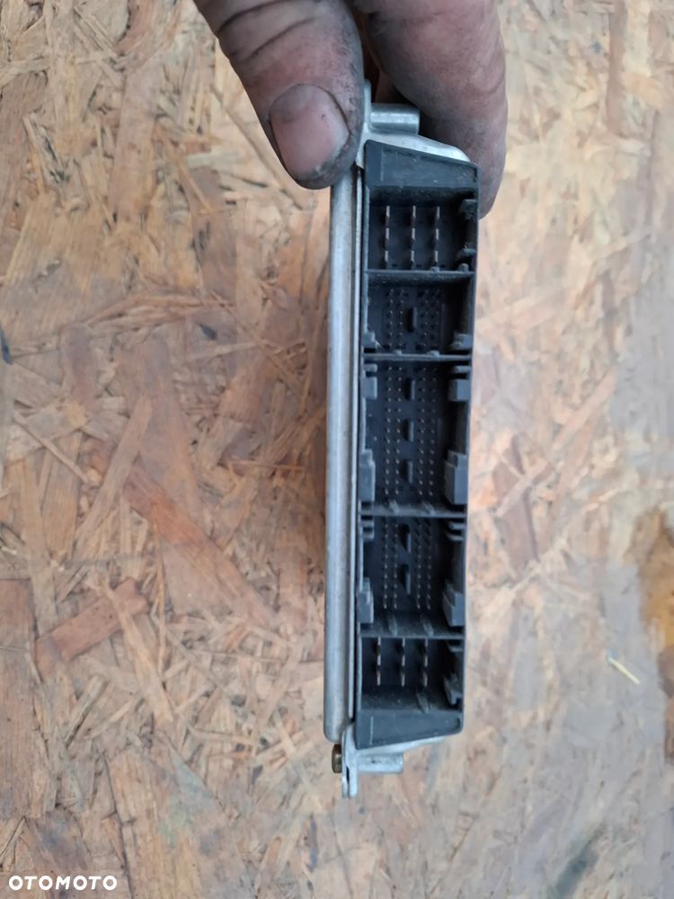 BMW E39 3,0d STEROWNIK SILNIKA 7785540 - 2