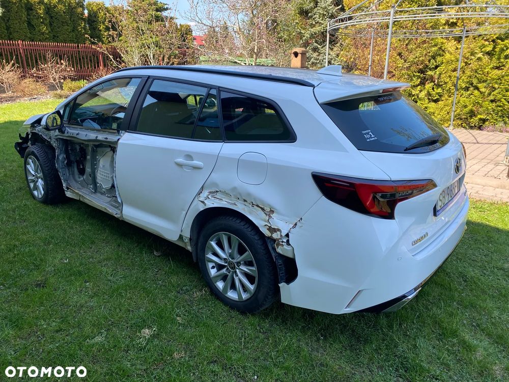 Toyota Corolla 2.0 Hybrid Comfort - 4