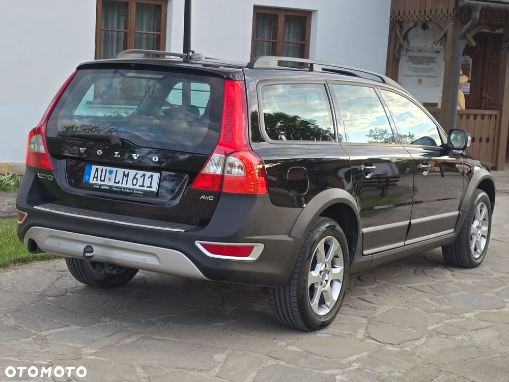 Volvo XC 70 D5 AWD Kinetic - 11