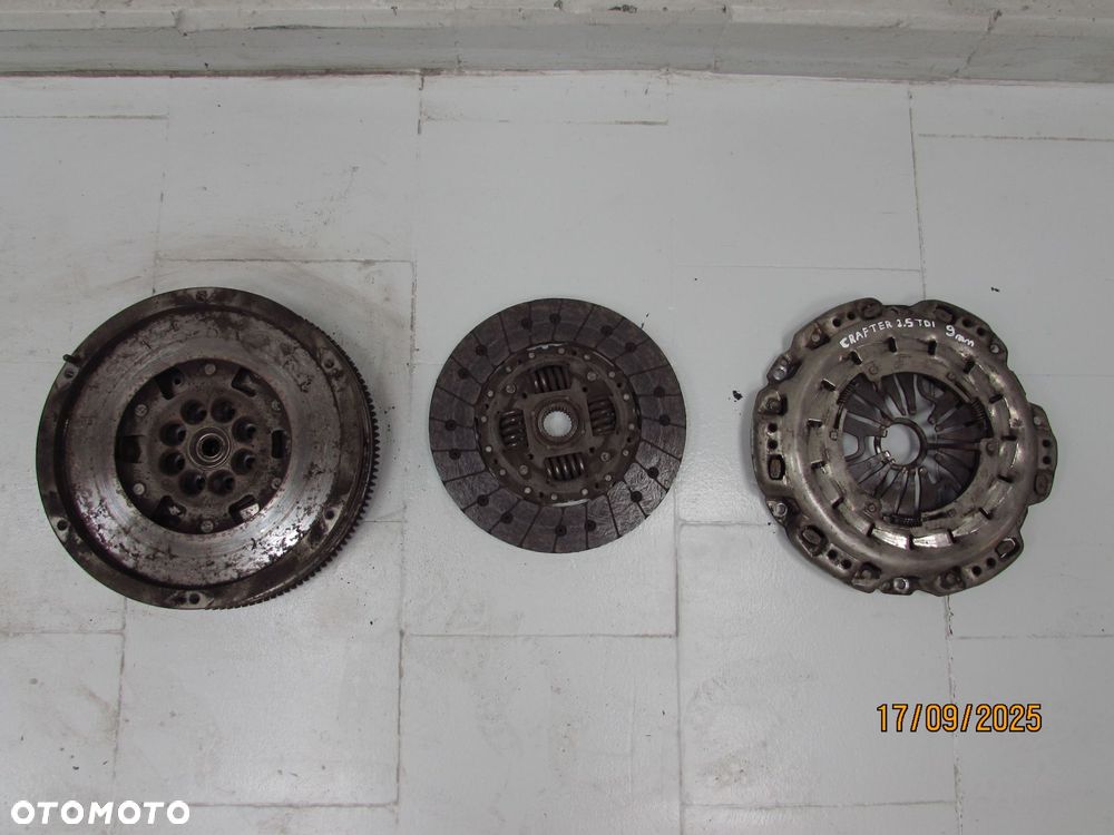 VW CRAFTER 2.5 TDI 09-11 SPRZEGLO KOLO DWUMASOWE TARCZA 9 mm DOCISK - 1