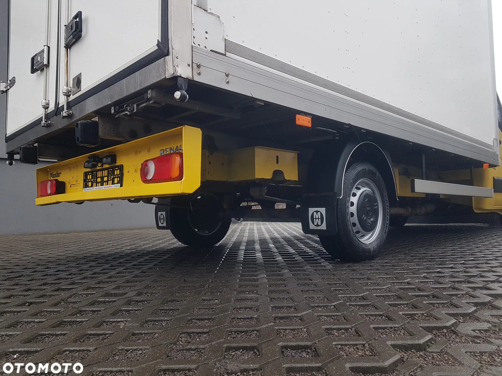 Renault MASTER KONTENER 8EP 4,21x2,23x2,22 KLIMA MANUAL KRAJOWY 6-BIEGÓW - 24