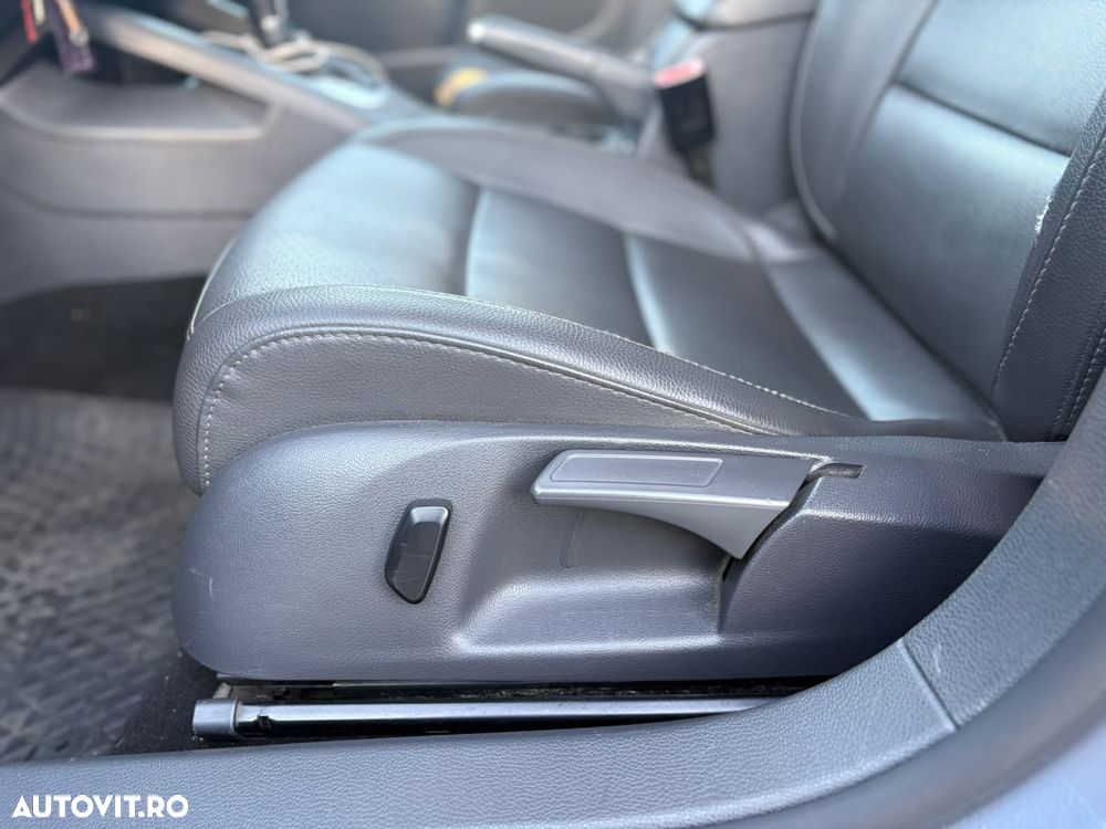 Volkswagen Jetta - 30