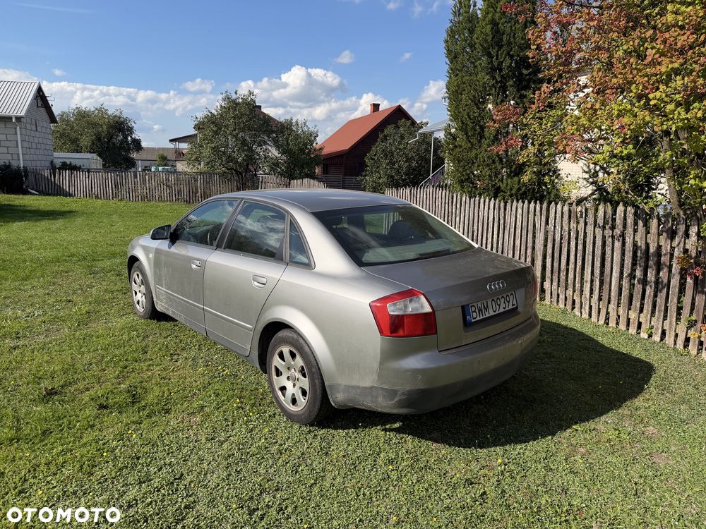Audi A4 Limousine - 3