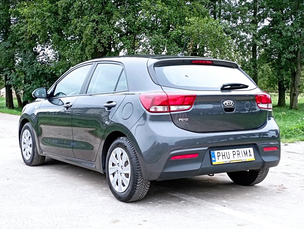 Kia Rio - 16