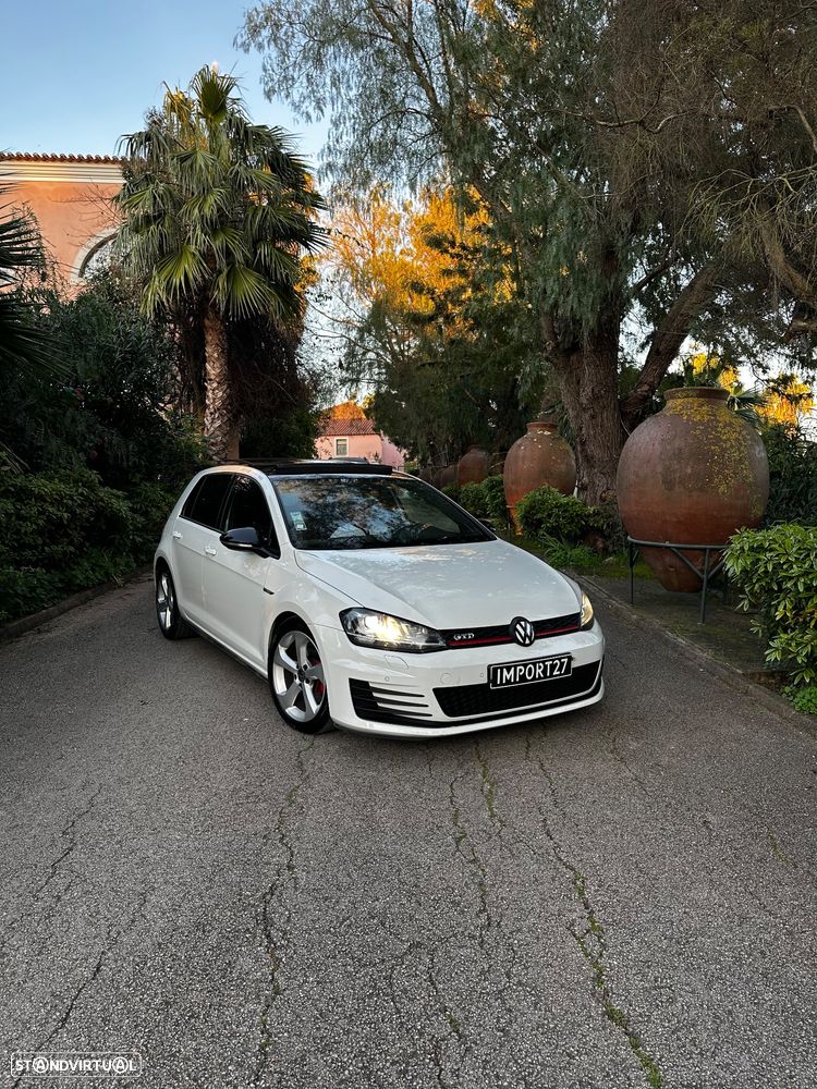 VW Golf 2.0 TDI GTD DSG - 3