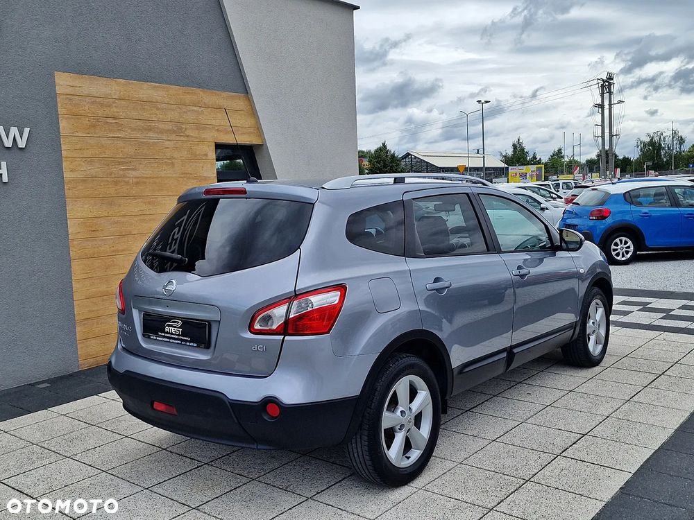 Nissan Qashqai+2 - 5