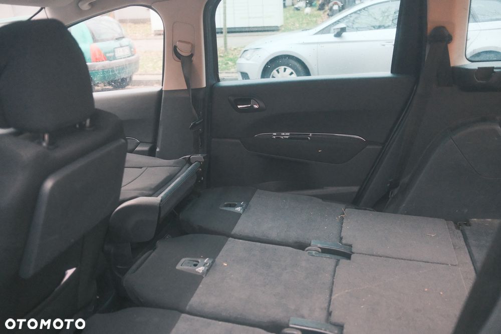 Peugeot 5008 - 14