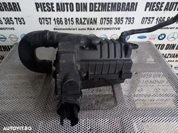 Carcasa Filtru Aer Vw Passat B7 1.6 Tdi An 2011-2012-2013-2014-2015 Motor 1.6 Tdi CAY - Dezmembrari Arad