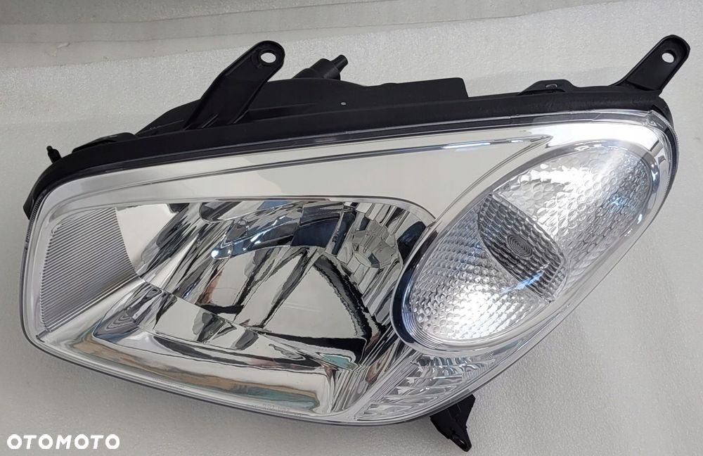 LAMPA LEWA PRZEDNIA ZWYKŁA TOYOTA RAV4 II LIFT 2003- - 4