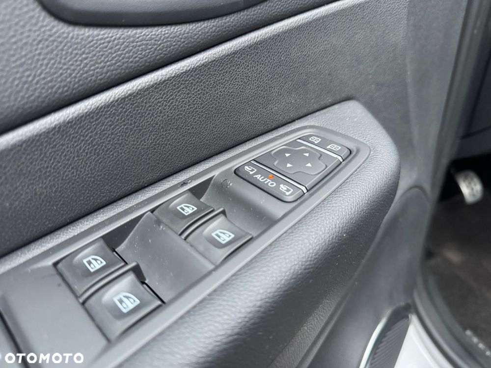 Renault Captur 1.3 Energy TCe S-Edition - 25