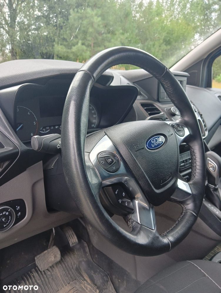 Ford Transit Connect - 10