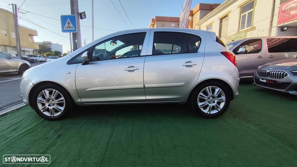 Opel Corsa 1.2 Enjoy - 7