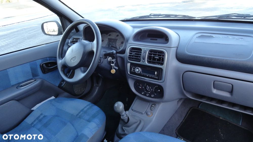 Renault Clio 1.2i MTV - 11