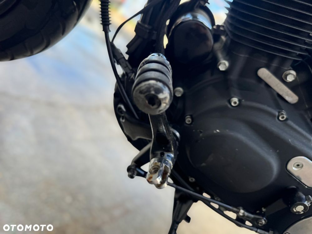 Harley-Davidson Sportster - 12