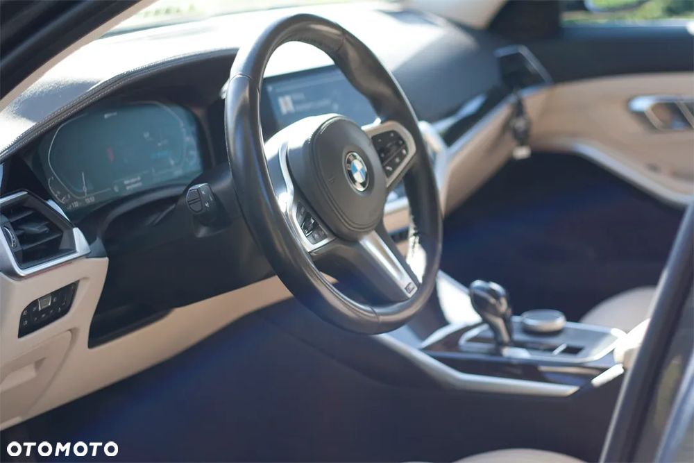 BMW Seria 3 330e Luxury Line - 7