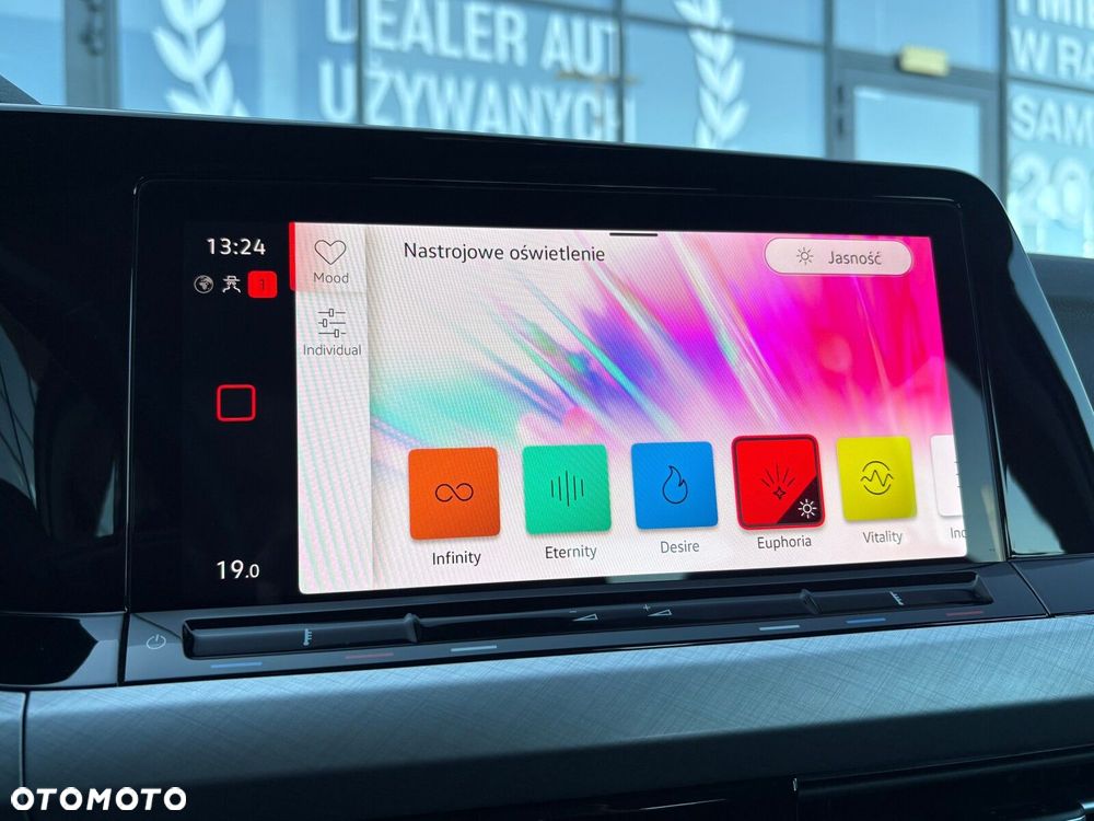 Volkswagen Golf - 30