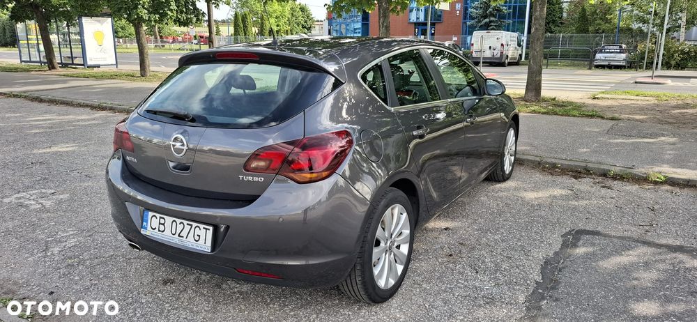 Opel Astra 1.4 T Cosmo S&S - 4
