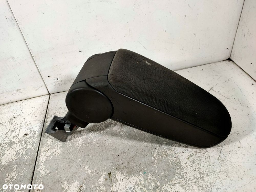 podłokietnik audi a4 b6 kombi sedan 8e0864207d czarny soul welur - 2