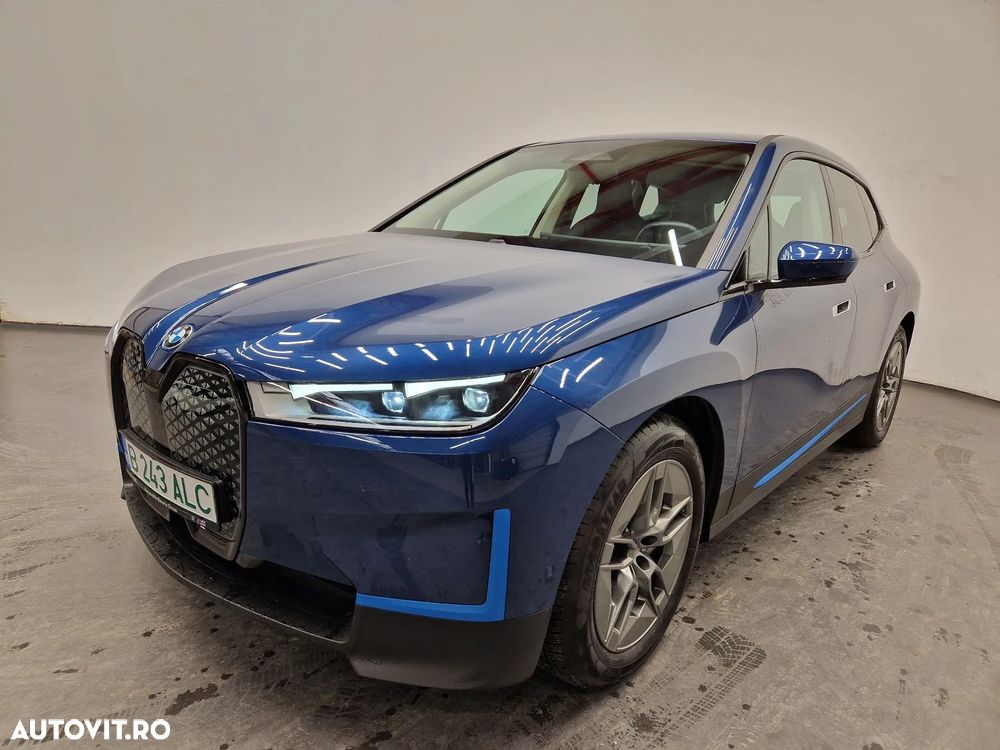 BMW iX xDrive50 - 1