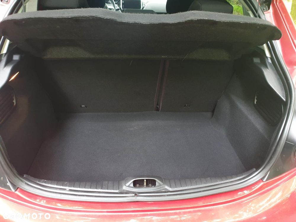 Peugeot 208 1.2 PureTech Active - 8