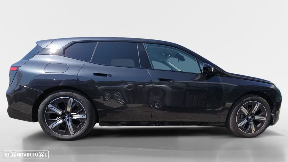 BMW iX xDrive 45 - 9