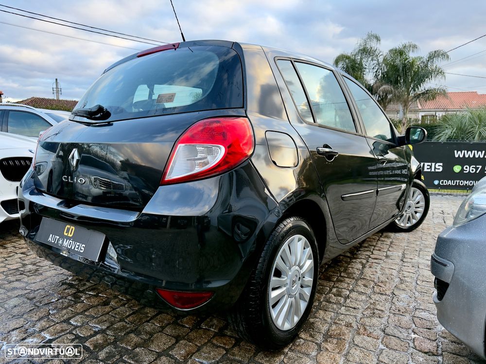 Renault Clio 1.2 16V Dynamique S - 15