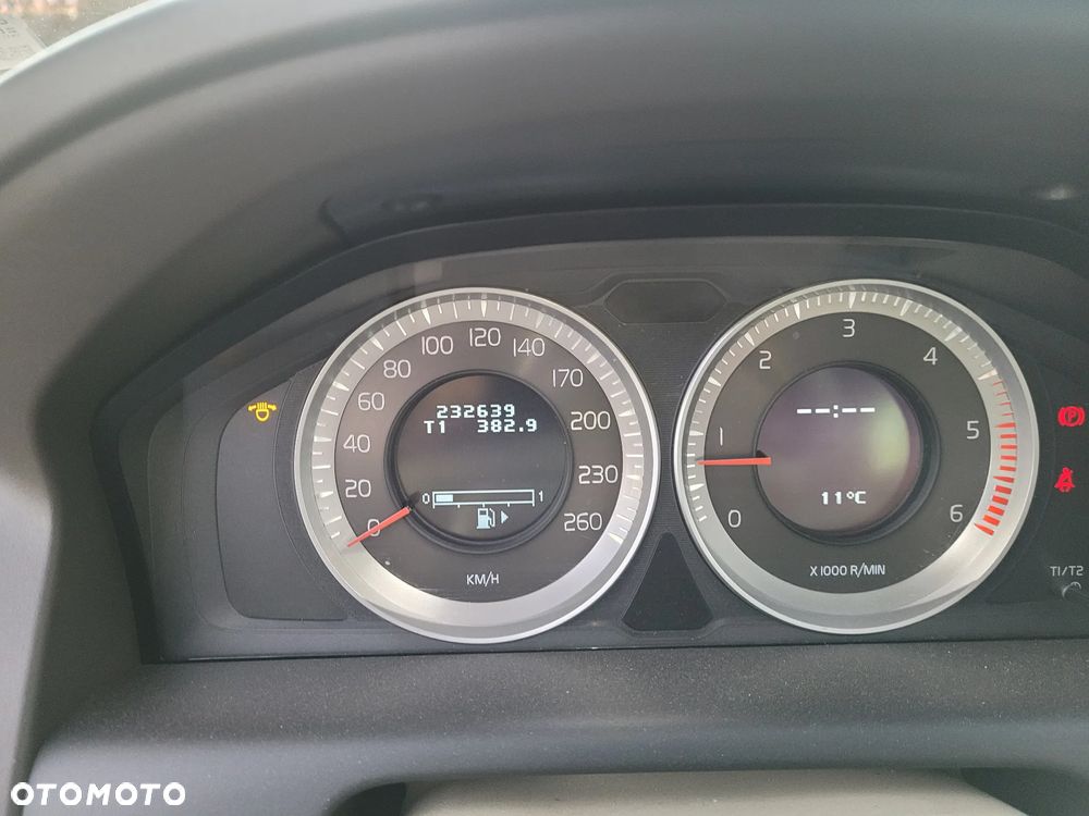 Volvo XC 60 D5 AWD Summum - 15