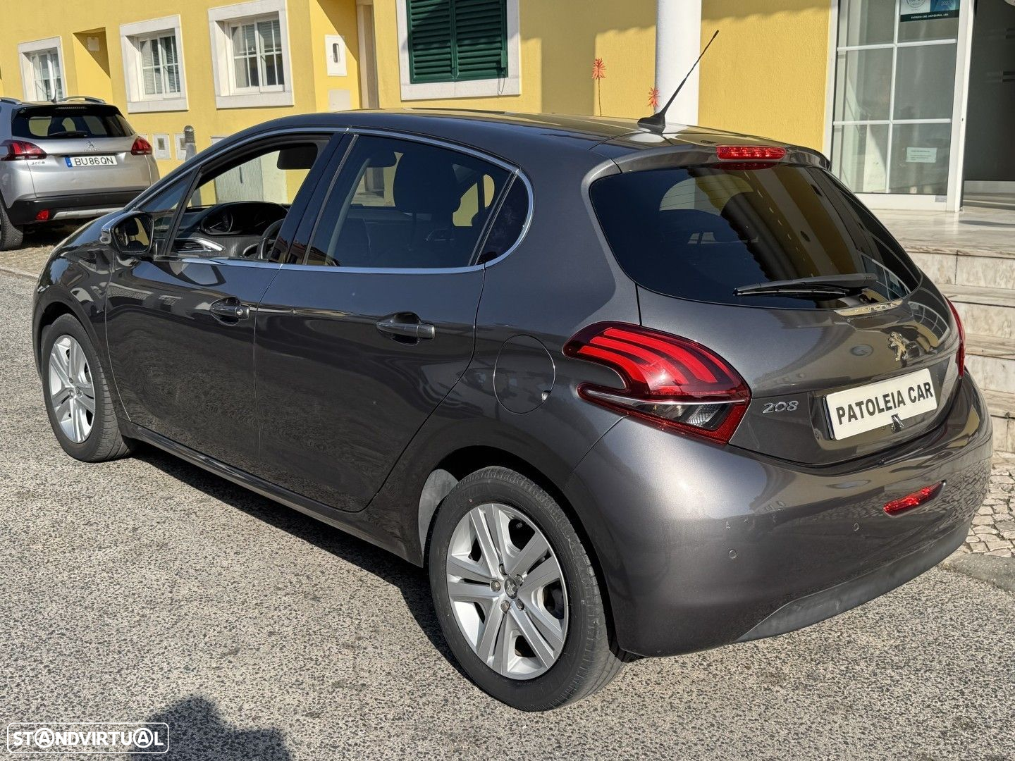 Peugeot 208 1.2 PureTech Allure - 6