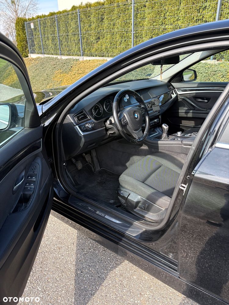 BMW Seria 5 520d - 8