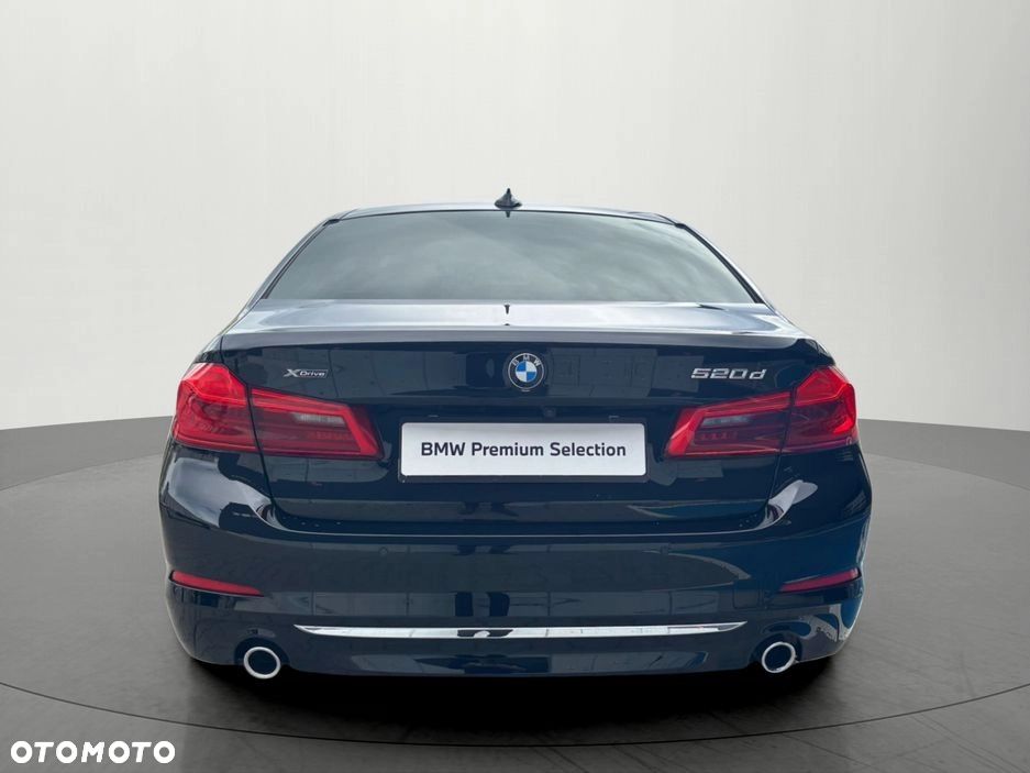 BMW Seria 5 520d Luxury Line - 27