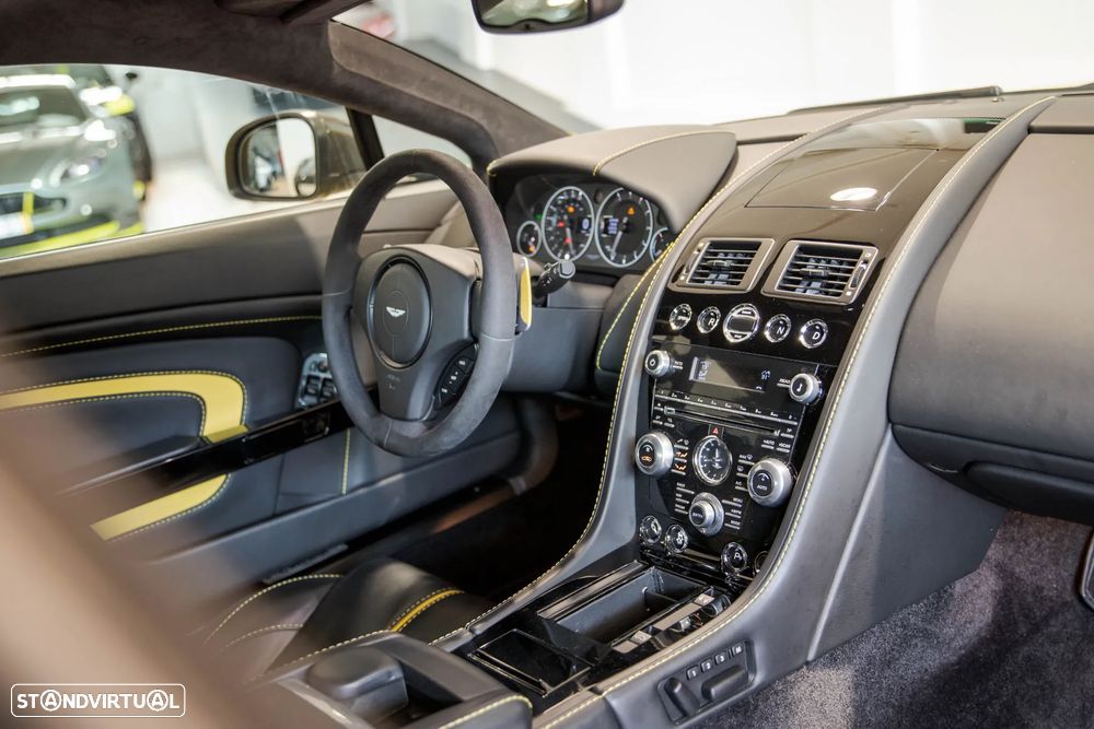 Aston Martin Vantage Coupe V12 S Sportshift 3 - 24