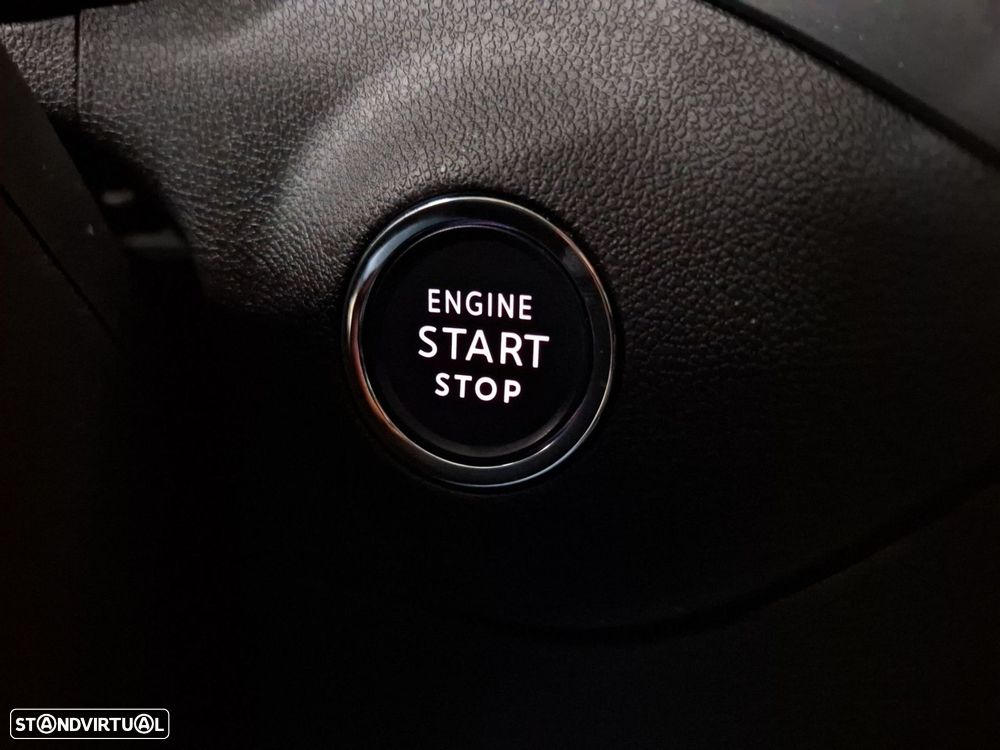 Opel Crossland 1.2 T Elegance - 20