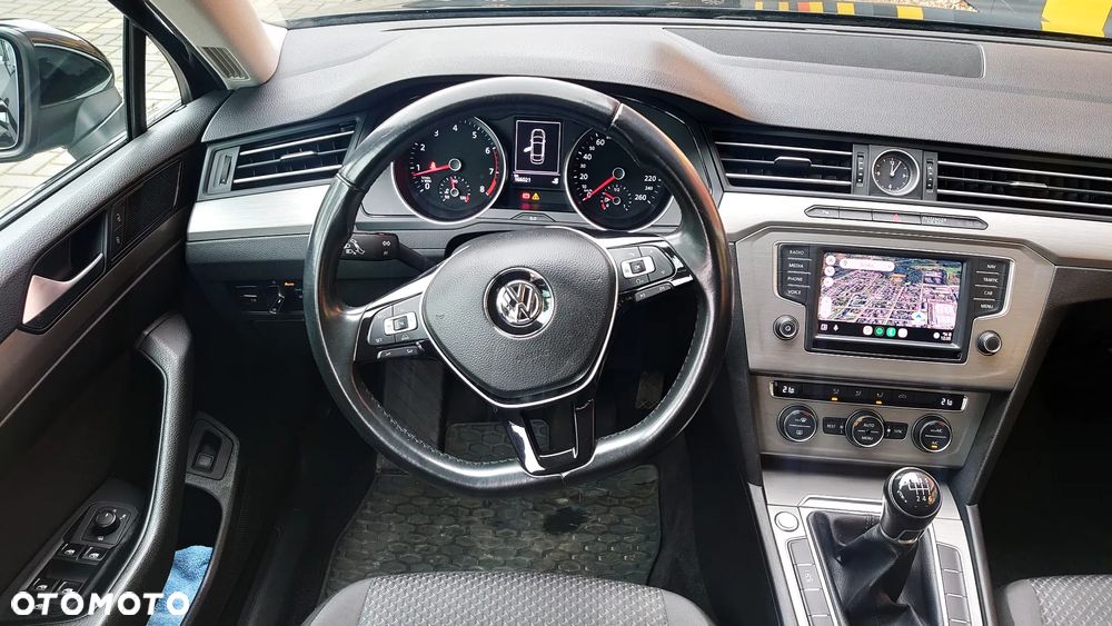 Volkswagen Passat 1.4 TSI BMT Trendline - 13